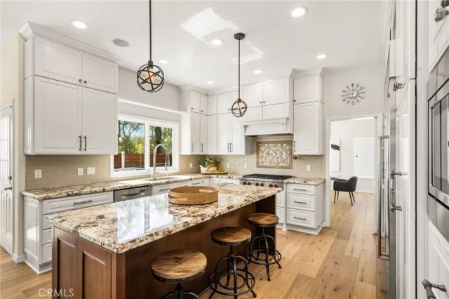 1086 Castlerock, North Tustin, CA 92705