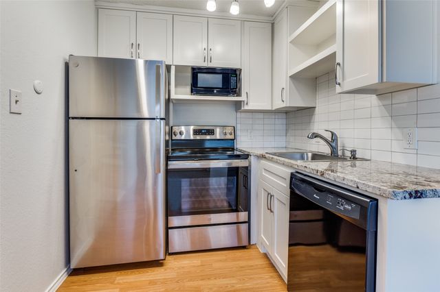 2300 Balsam Drive G302, Arlington, TX 76006