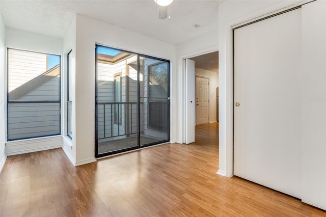 2300 Balsam Drive G302, Arlington, TX 76006