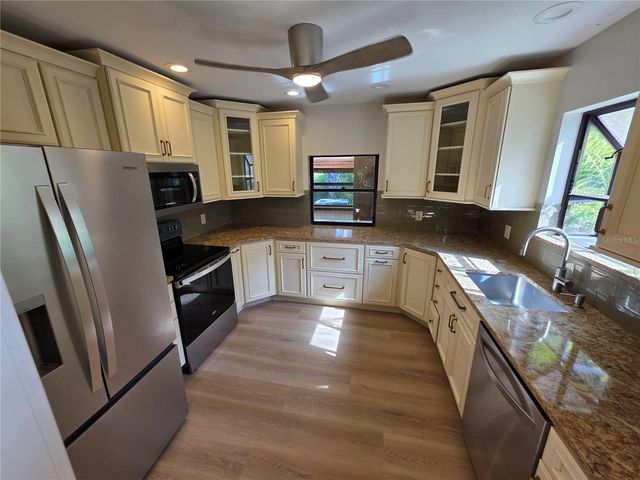 7518 4TH AVENUE W, Bradenton, FL 34209