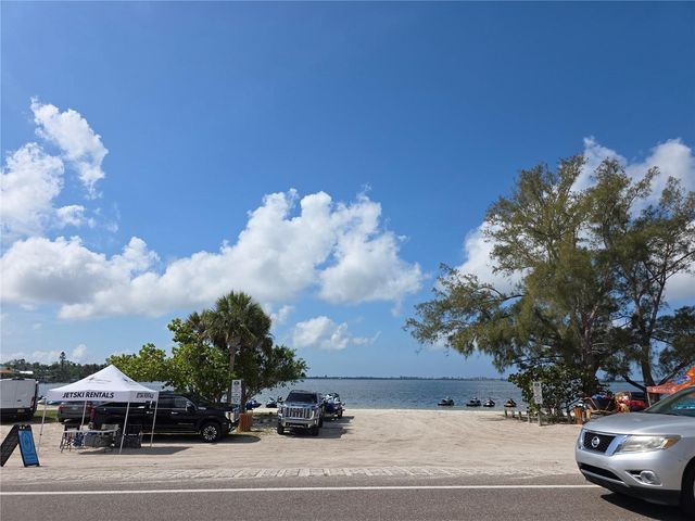 7518 4TH AVENUE W, Bradenton, FL 34209