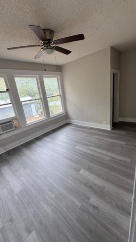 700 Cumberland Street, Dallas, TX 75203