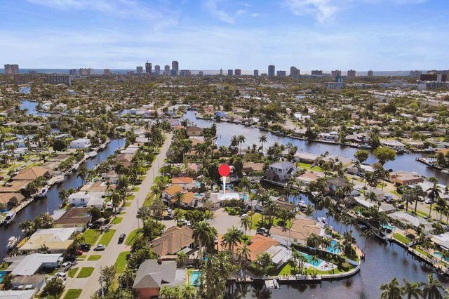 1221 SE 3rd Avenue, Pompano Beach, FL 33060