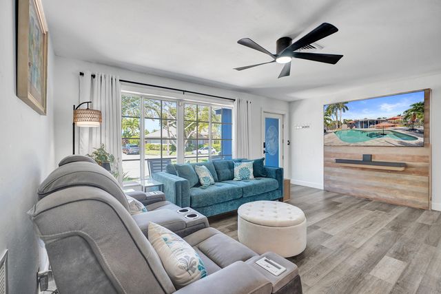 1221 SE 3rd Avenue, Pompano Beach, FL 33060