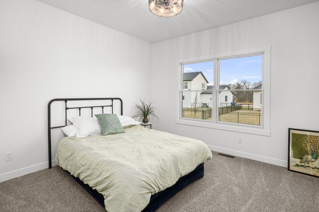 7123 Alvie Lane, Bettendorf, IA 52722