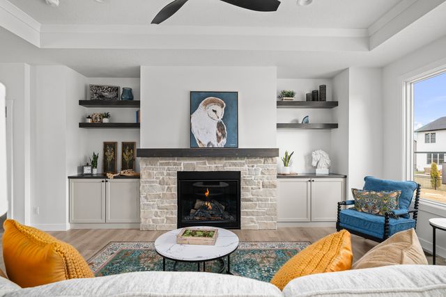 7123 Alvie Lane, Bettendorf, IA 52722