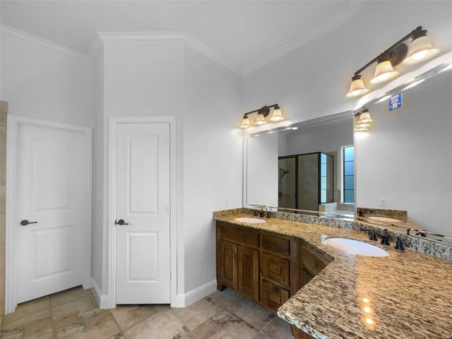 100 Horizon Circle, Azle, TX 76020