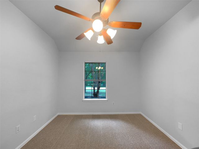 100 Horizon Circle, Azle, TX 76020