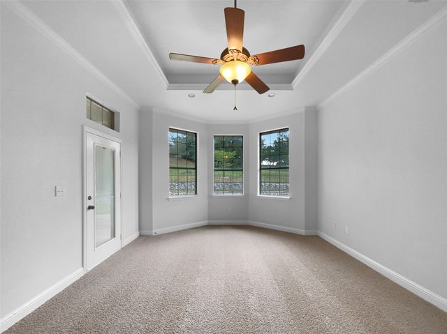 100 Horizon Circle, Azle, TX 76020