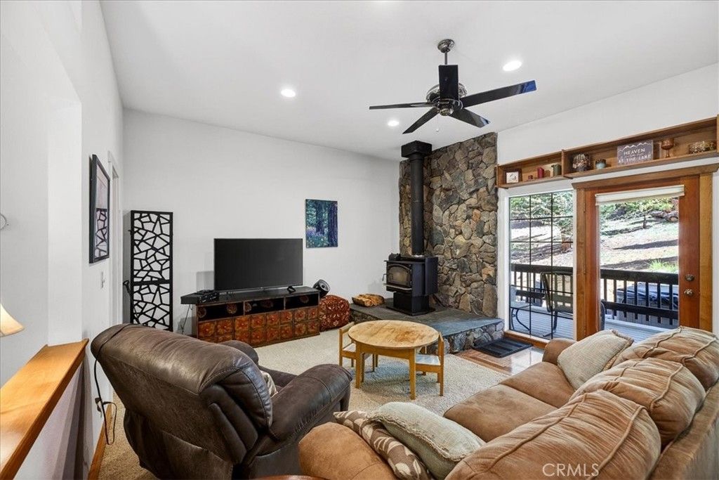 Image 14 of property listing at 915 Golf Club, Lake Almanor Peninsula, CA 96137