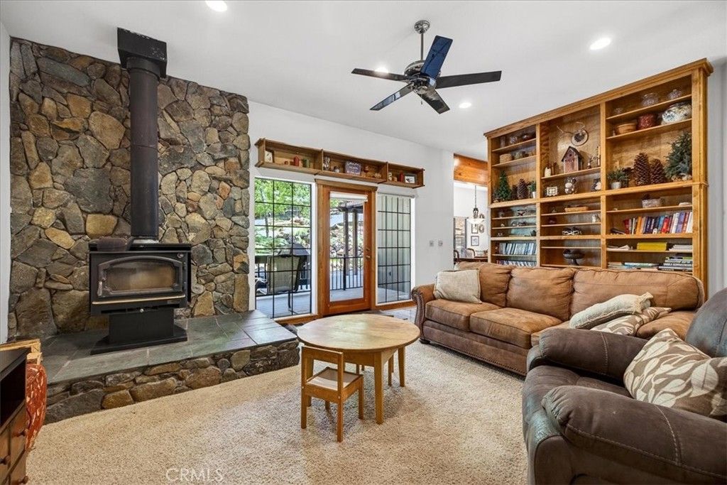 Image 15 of property listing at 915 Golf Club, Lake Almanor Peninsula, CA 96137