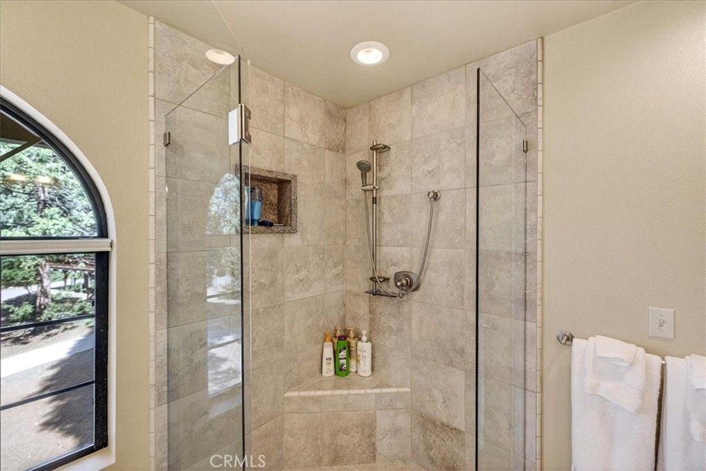 Image 31 of property listing at 915 Golf Club, Lake Almanor Peninsula, CA 96137