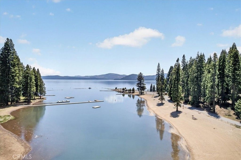 Image 61 of property listing at 915 Golf Club, Lake Almanor Peninsula, CA 96137