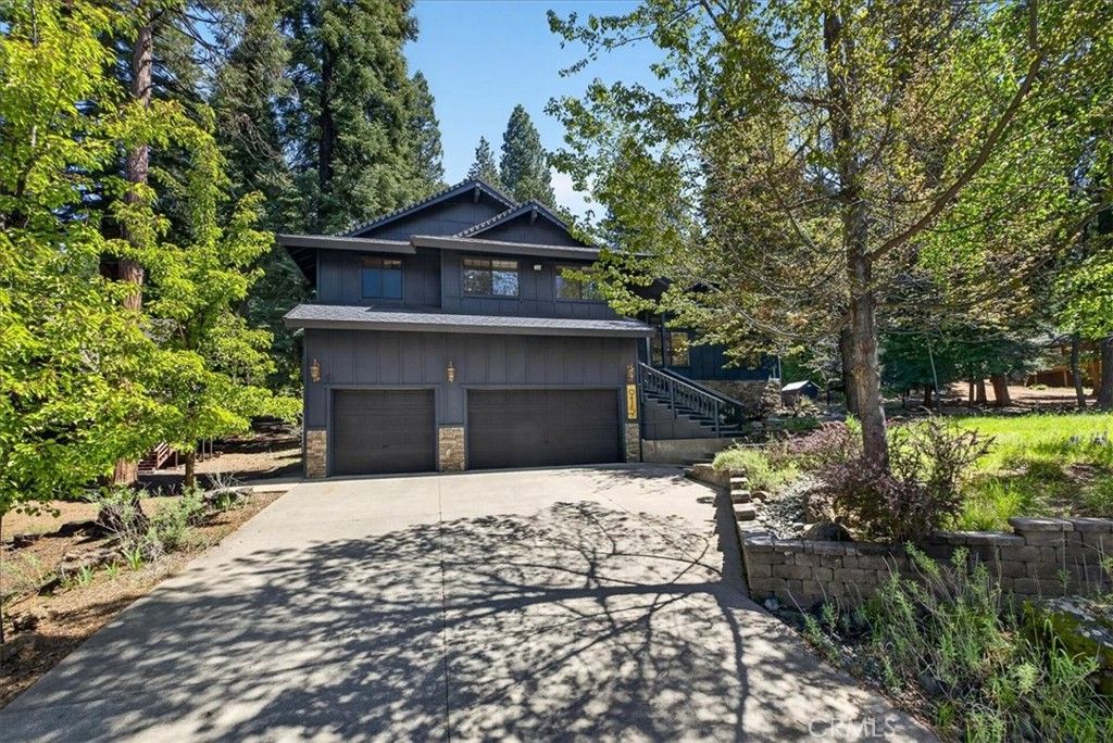 Image 67 of property listing at 915 Golf Club, Lake Almanor Peninsula, CA 96137