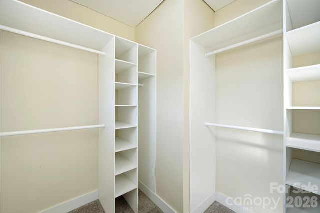 923 Warren Burgess Lane, Charlotte, NC 28205