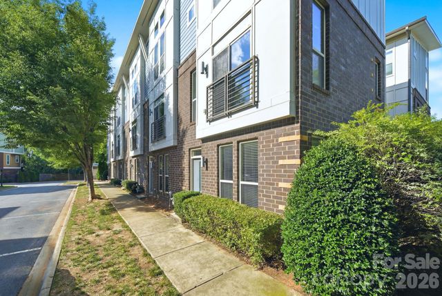 923 Warren Burgess Lane, Charlotte, NC 28205