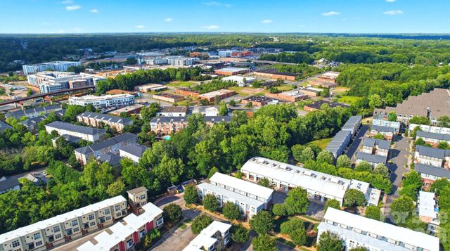 923 Warren Burgess Lane, Charlotte, NC 28205