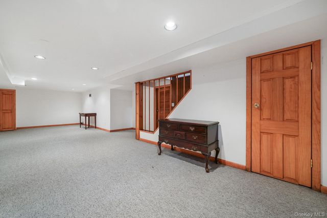 54 Douglas Court, Pearl River, NY 10965