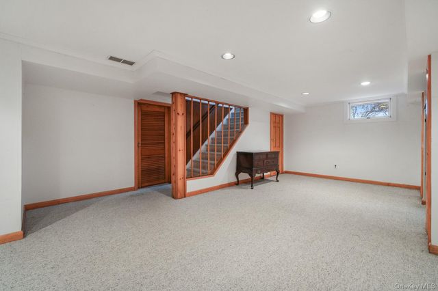 54 Douglas Court, Pearl River, NY 10965