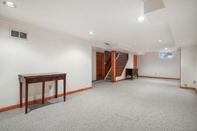 54 Douglas Court, Pearl River, NY 10965