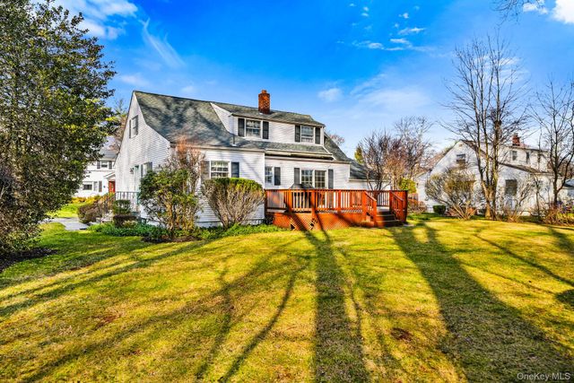 54 Douglas Court, Pearl River, NY 10965