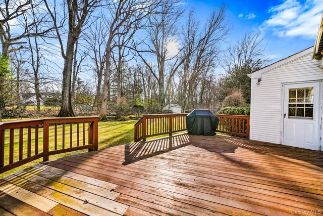 54 Douglas Court, Pearl River, NY 10965