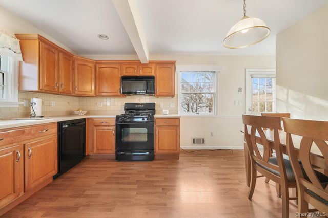 54 Douglas Court, Pearl River, NY 10965