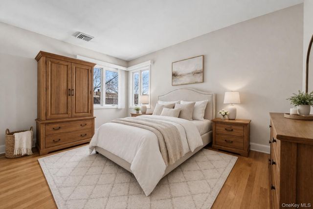 3727 Oceanside Road E, Oceanside, NY 11572