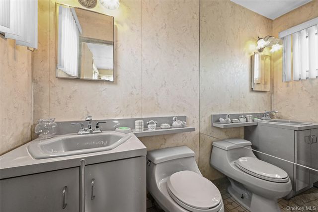 3727 Oceanside Road E, Oceanside, NY 11572