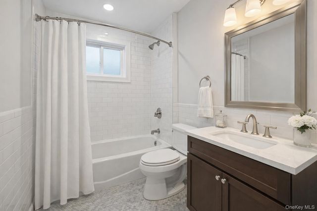 3727 Oceanside Road E, Oceanside, NY 11572