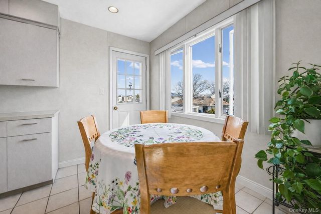 3727 Oceanside Road E, Oceanside, NY 11572