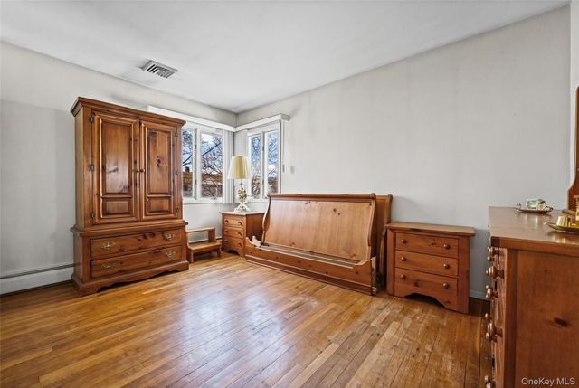 3727 Oceanside Road E, Oceanside, NY 11572