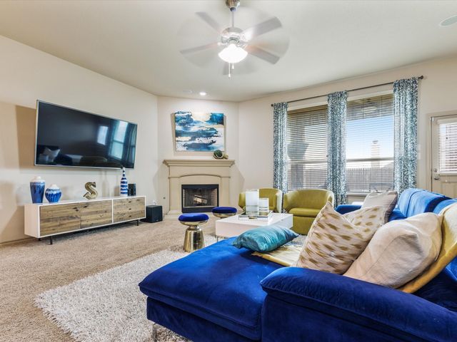 1114 Daventry Drive, Glenn Heights, TX 75154
