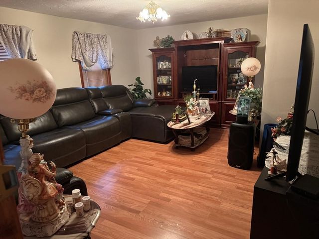 189 Pleasant St, Brockton, MA 02301