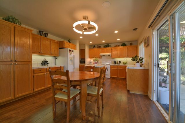 3155 Autumn Chase Cir, Stockton, CA 95219