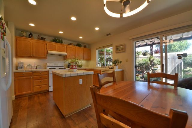 3155 Autumn Chase Cir, Stockton, CA 95219