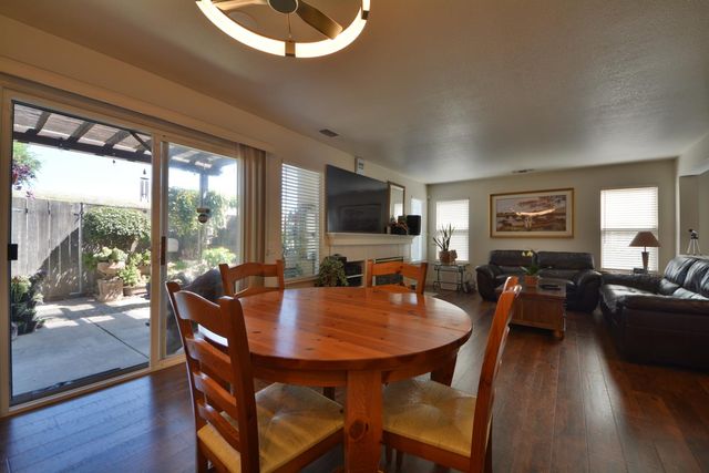 3155 Autumn Chase Cir, Stockton, CA 95219
