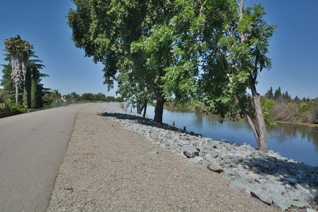 3155 Autumn Chase Cir, Stockton, CA 95219