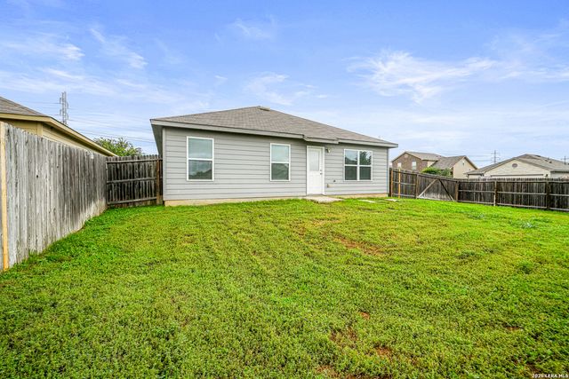 7610 Twin Pine, Converse, TX 78109