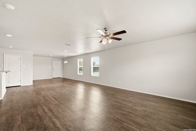 7610 Twin Pine, Converse, TX 78109