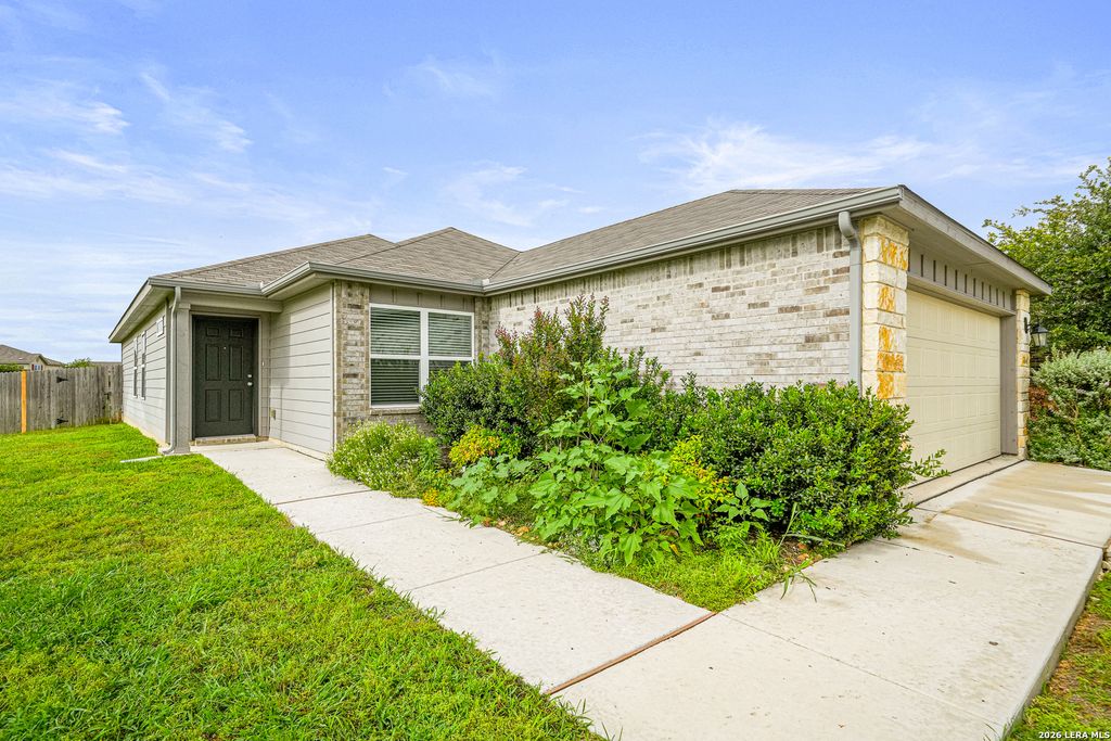 7610 Twin Pine, Converse, TX 78109