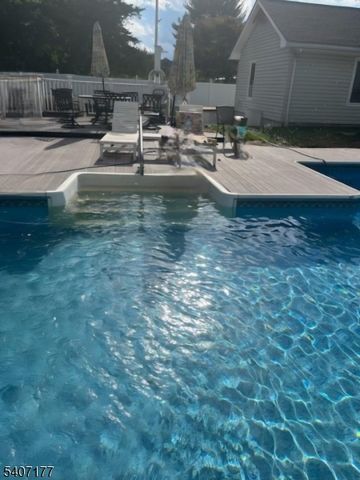 7 Dale Ave, Pequannock Twp., NJ 07444