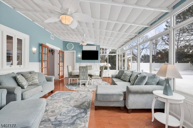 7 Dale Ave, Pequannock Twp., NJ 07444
