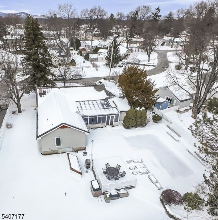 7 Dale Ave, Pequannock Twp., NJ 07444