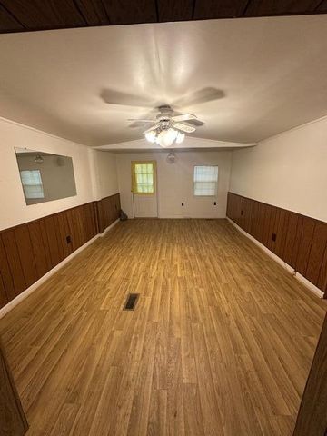 829 Lewis Road, Sumter, SC 29154