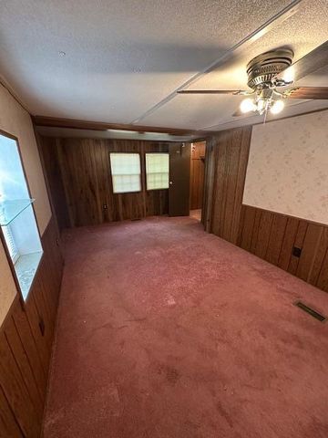 829 Lewis Road, Sumter, SC 29154