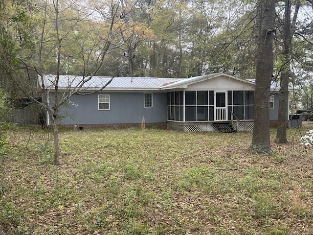 829 Lewis Road, Sumter, SC 29154