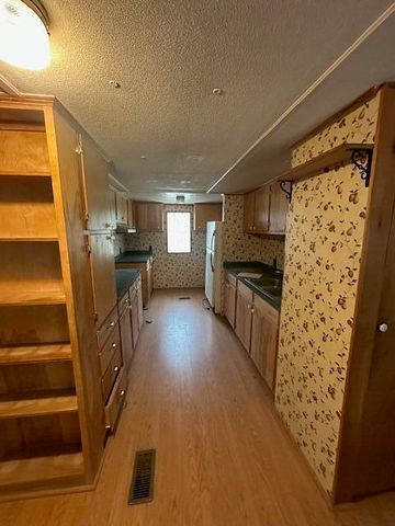 829 Lewis Road, Sumter, SC 29154