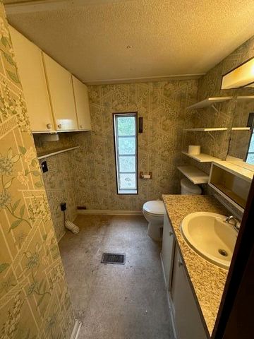 829 Lewis Road, Sumter, SC 29154