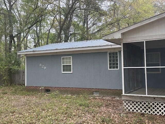 829 Lewis Road, Sumter, SC 29154